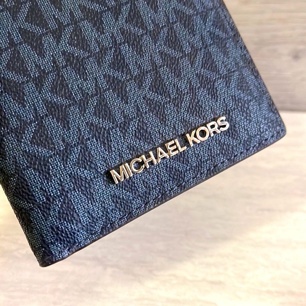Michael kors Jet Set travel logo Passport mens Wallet - Picture 2 of 7